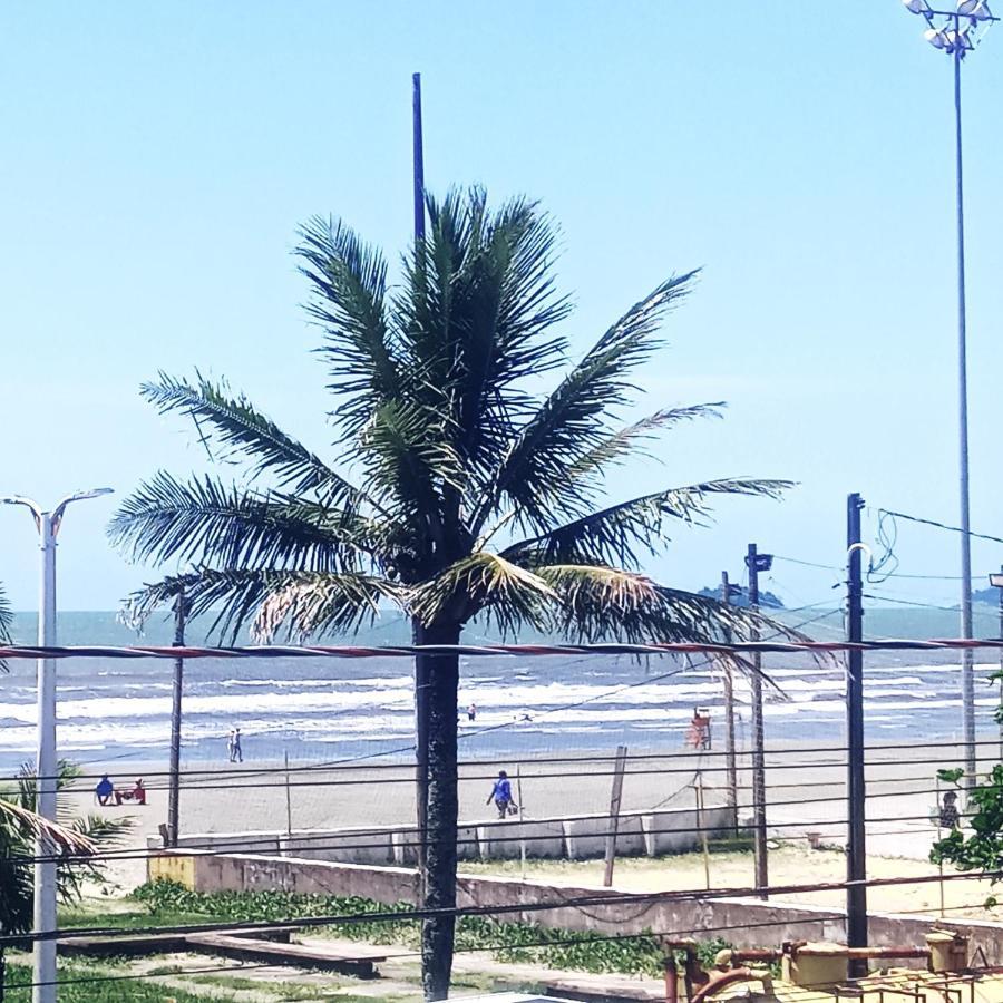 Apto Aluguel Na Temporada Pe Na Areia Peruibe Sp Экстерьер фото